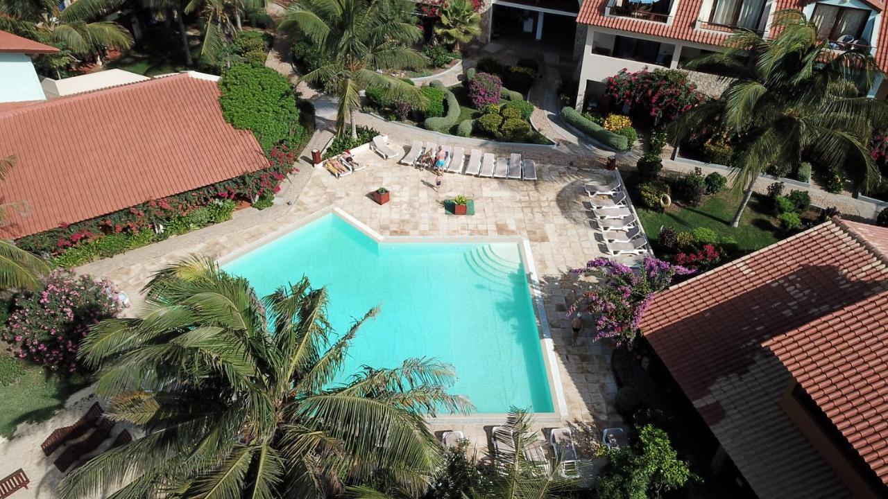 Oceanfront Apt 4 Porto Antigo II Santa Maria Bagian luar foto