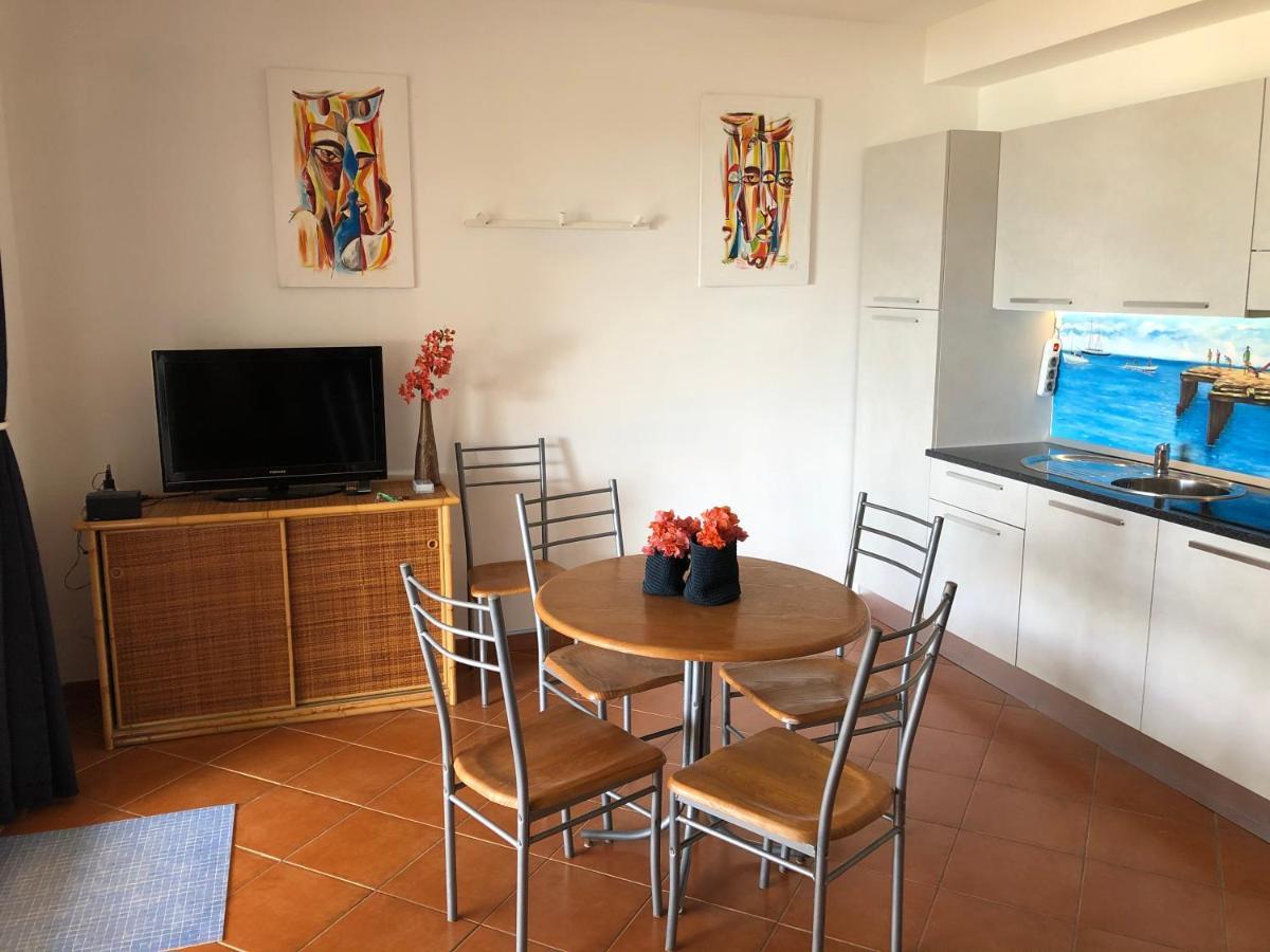 Oceanfront Apt 4 Porto Antigo II Santa Maria Bagian luar foto